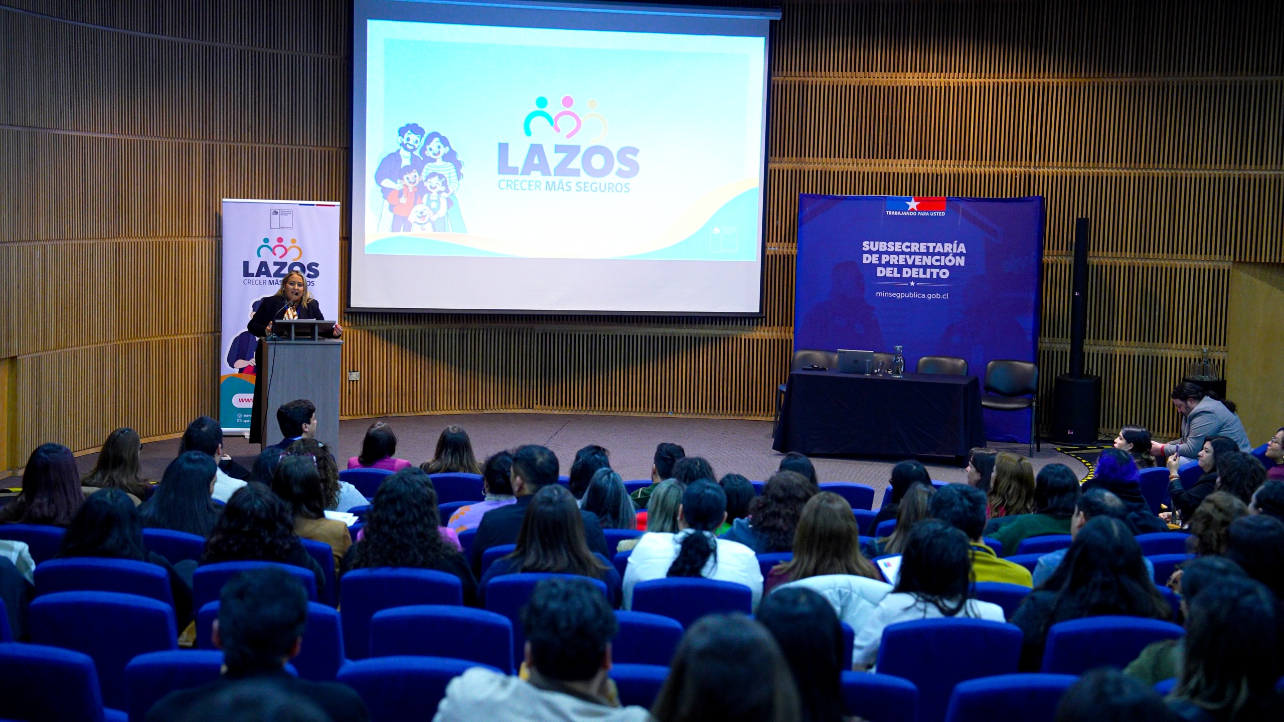 Programa Lazos inicia Encuentro Nacional de Parentalidad Positiva con cerca de 200 profesionales de todo el país
